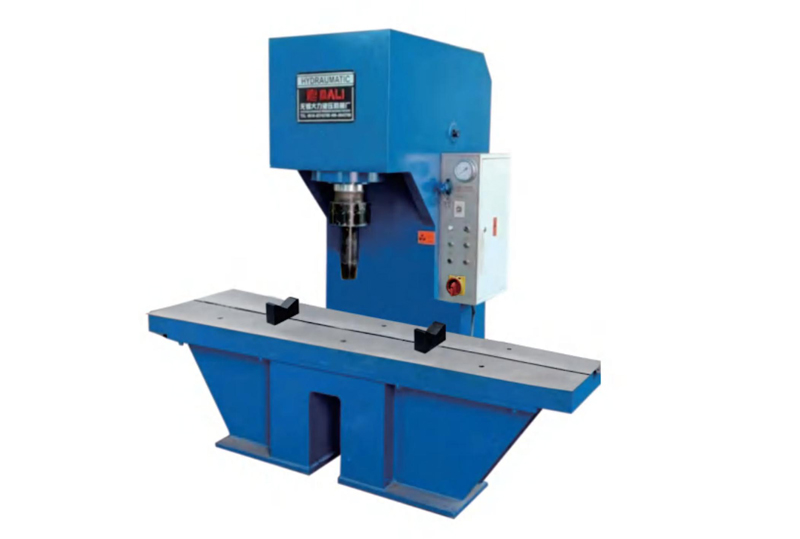 YD11A series hydraulic straightening machine