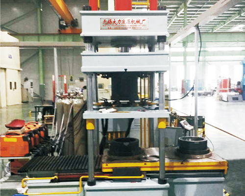 Dual station motor for argon arc welding hydraulic press