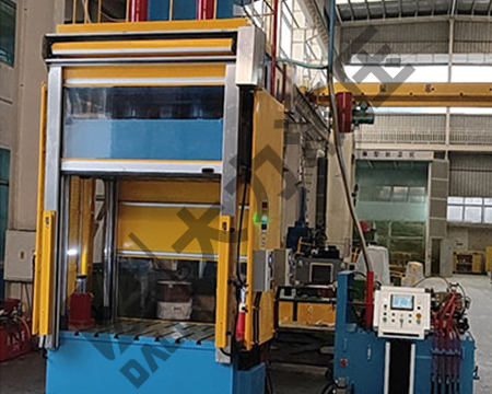 four-column hydraulic press